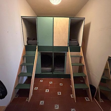 グアダラハラ Coliving Chingonホステル エクステリア 写真